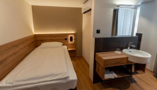 Economy Single Room - Courtyard Side