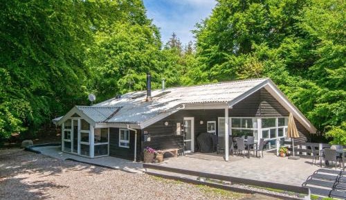 Five-Bedroom Holiday Home