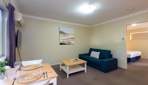 One-Bedroom Apartment with Queen Bed