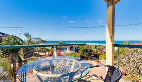 Two-Bedroom with Sea View