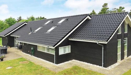 Four-Bedroom Holiday Home