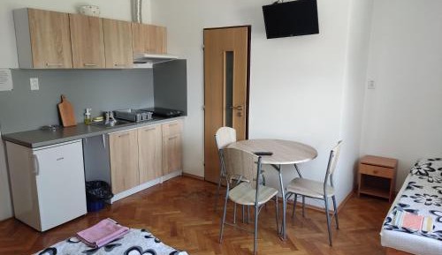 Standard Triple Studio