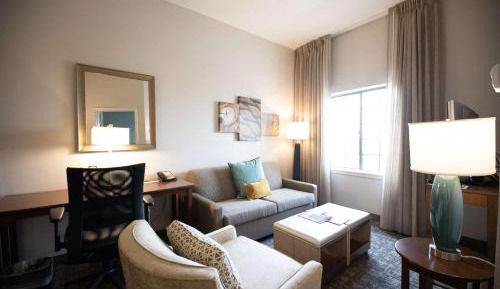 One-Bedroom King Suite