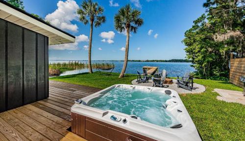 Three-Bedroom Holiday Home 