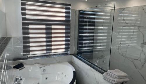 Double Room with Spa Bath