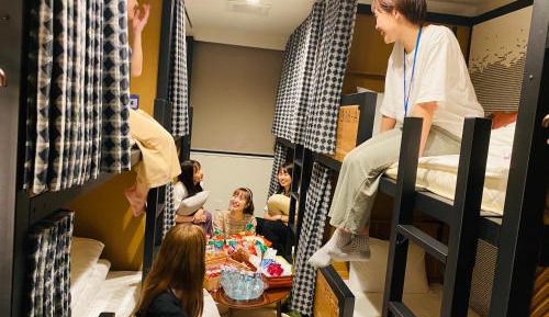 8-Bed Mixed Dormitory Room