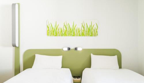 Standard Room with Two Single Beds