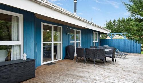 Four-Bedroom Holiday Home
