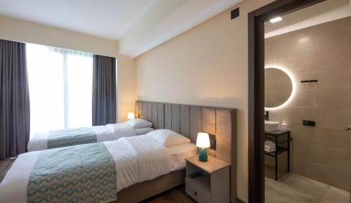Deluxe Double or Twin Room with Balcony