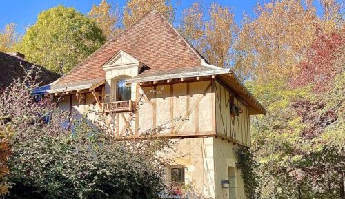 Holiday Home (2 adults)