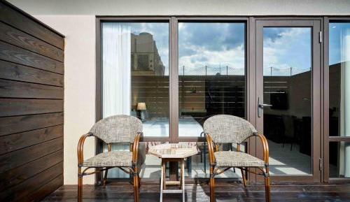 Deluxe Queen Room with Two Queen Beds