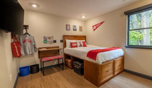 Queen Room