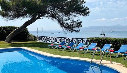 Villa - Beach Front