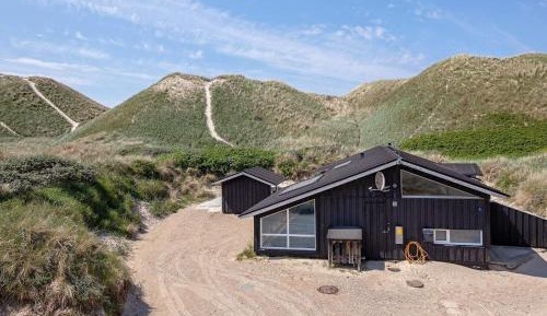 Six-Bedroom Holiday Home