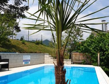 Six-Bedroom House with Private Pool