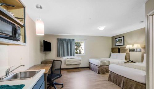 Double Room with Two Double Beds - Non-Smoking