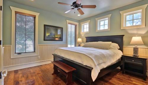 Two-Bedroom Holiday Home