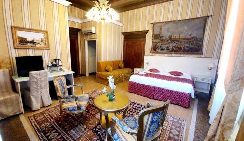 Superior Double Room with Canal View