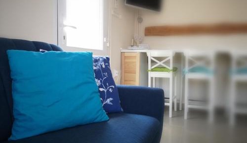 Studio (3 Adults)