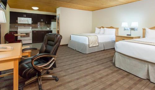 Efficiency Queen Room with Two Queen Beds - Non Smoking 