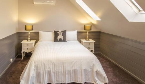 Queen Suite