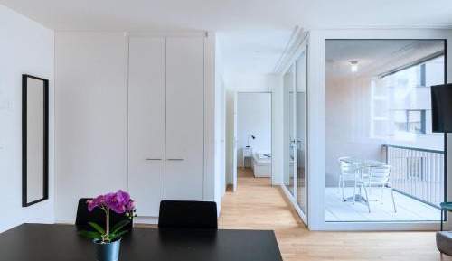 Apartment with Balcony A