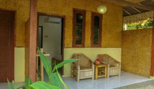 Cottage with Garden View