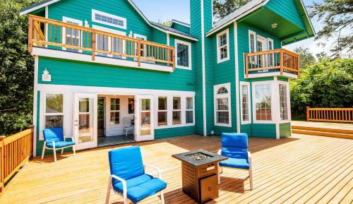 Four bedroom holiday home 