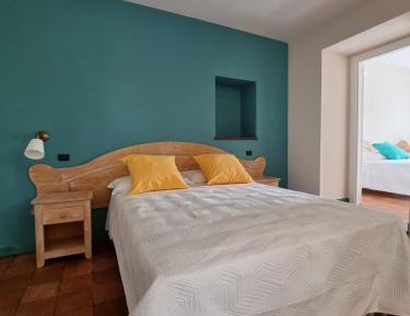 Quadruple Room with Private Bathroom