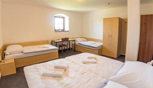 Quadruple Room with Shared Bathroom