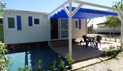 Deluxe Bungalow
