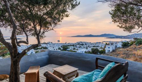 Studio Apartment with Sea View