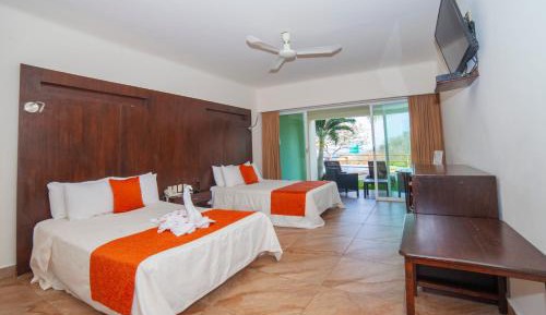 Double Room with Pool View