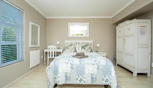 Double Room with Mountain View - 5 Osbourne Road