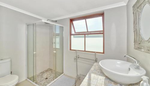 One-Bedroom Cottage
