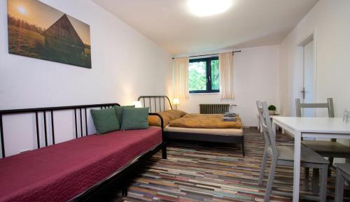 Double Room with Private Bathroom 5