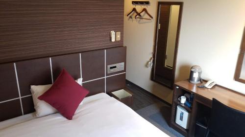 Single Room - Non-Smoking