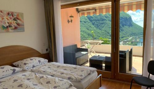Two-Bedroom Apartment with Lake View