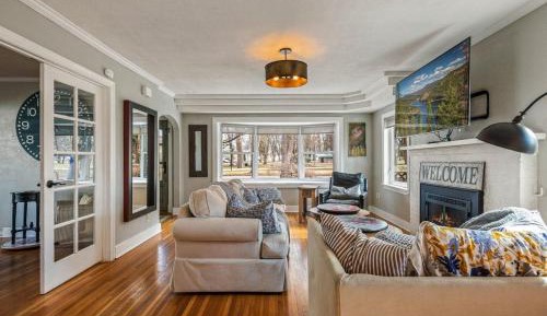 Three-Bedroom Holiday Home 
