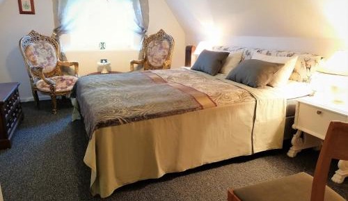 Deluxe Double Room with Extra Bed