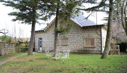 Six-Bedroom House