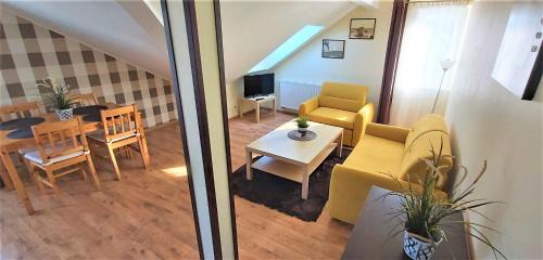 Apartment (4 Adults)