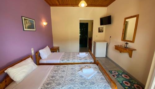 Double Room with Private Bathroom