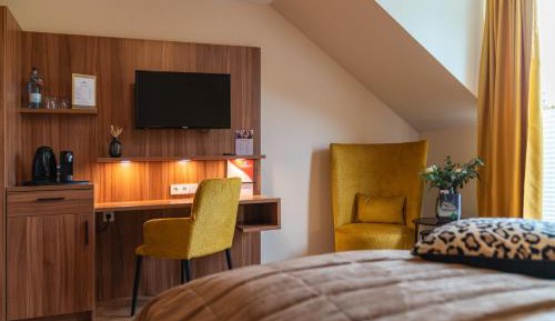 Large Double Room