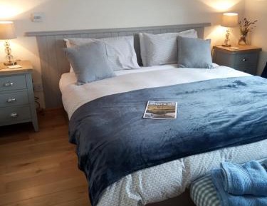 Double or Twin Room with Sea View