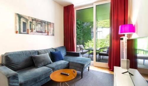 Deluxe Apartment