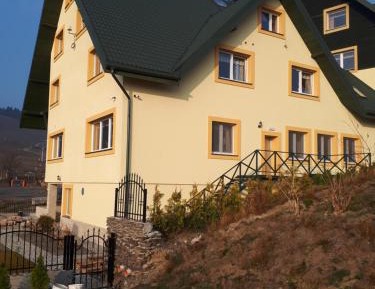 Quadruple Room with Mountain View