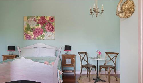 Gilded Queen Suite