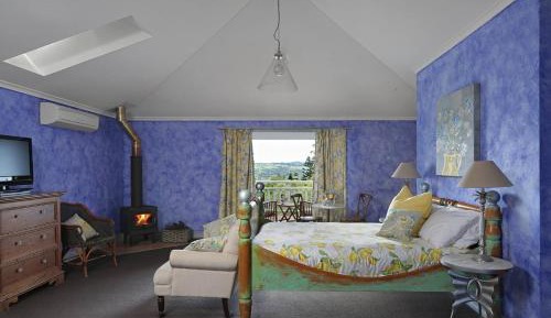 Loft Queen Suite
