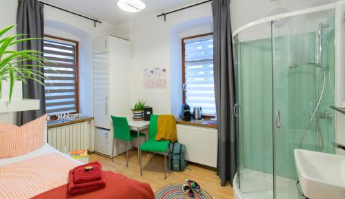 Single Room with Private External Restroom